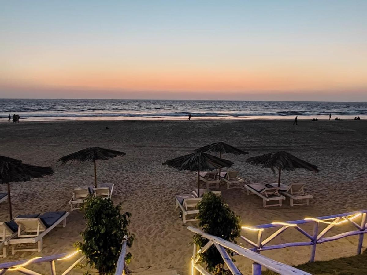 Happy Shack Beach And Wooden Huts Колва Экстерьер фото