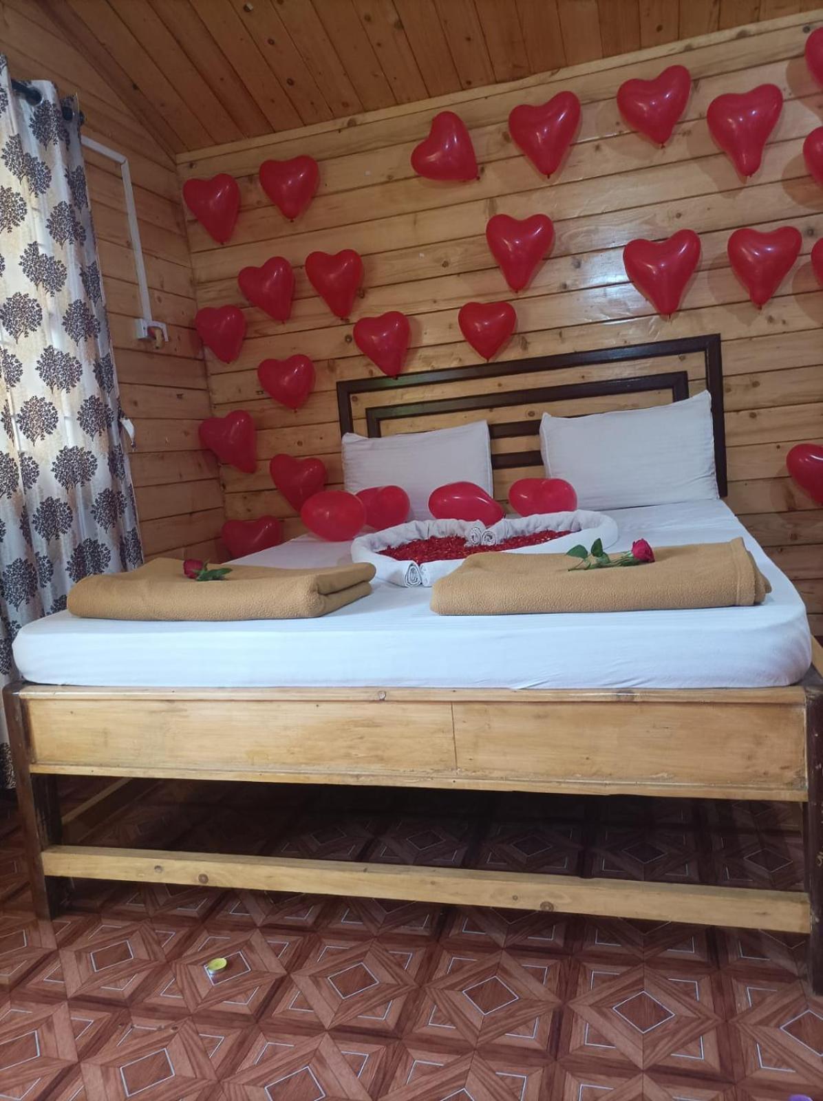 Happy Shack Beach And Wooden Huts Колва Экстерьер фото