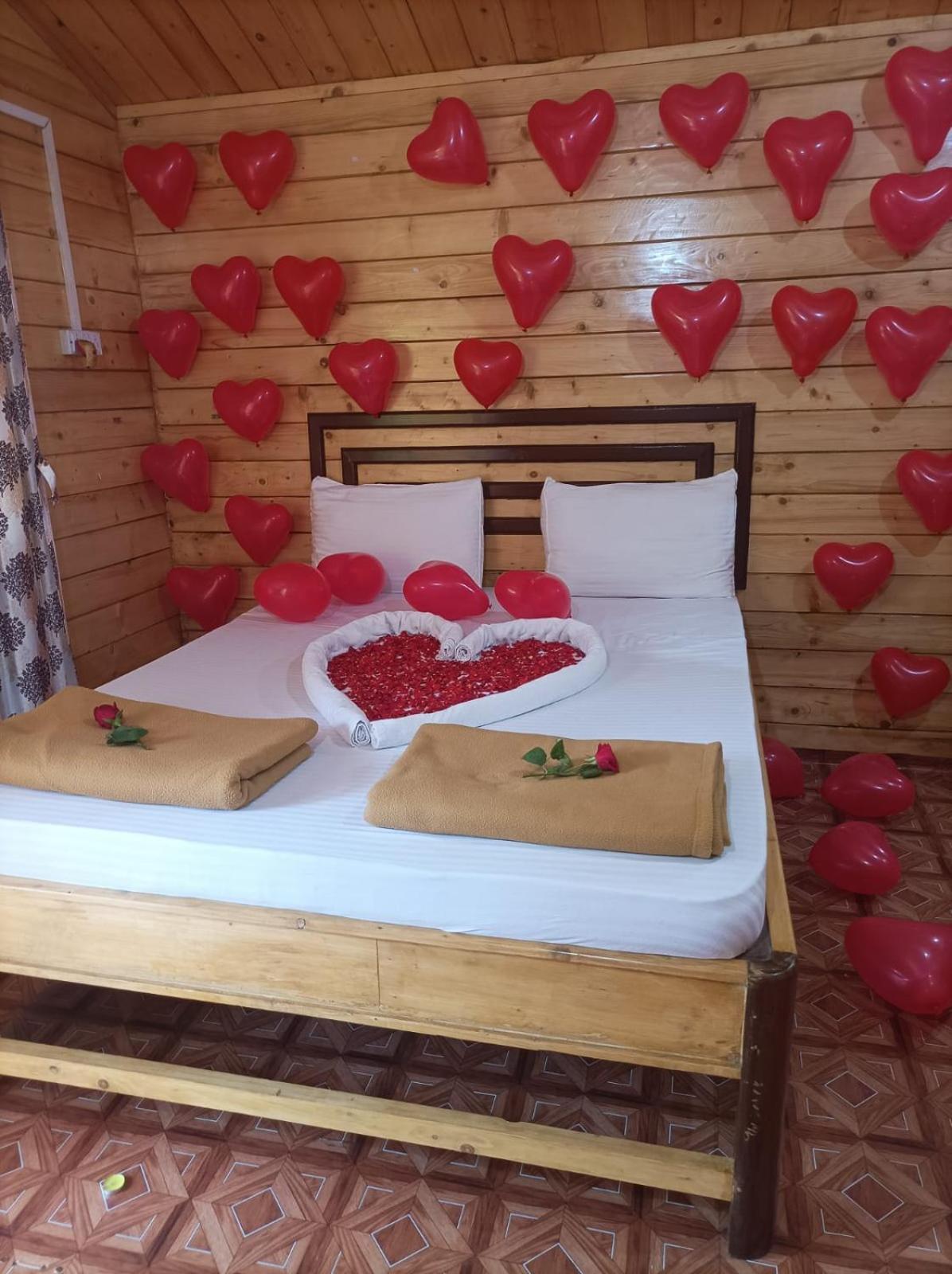 Happy Shack Beach And Wooden Huts Колва Экстерьер фото