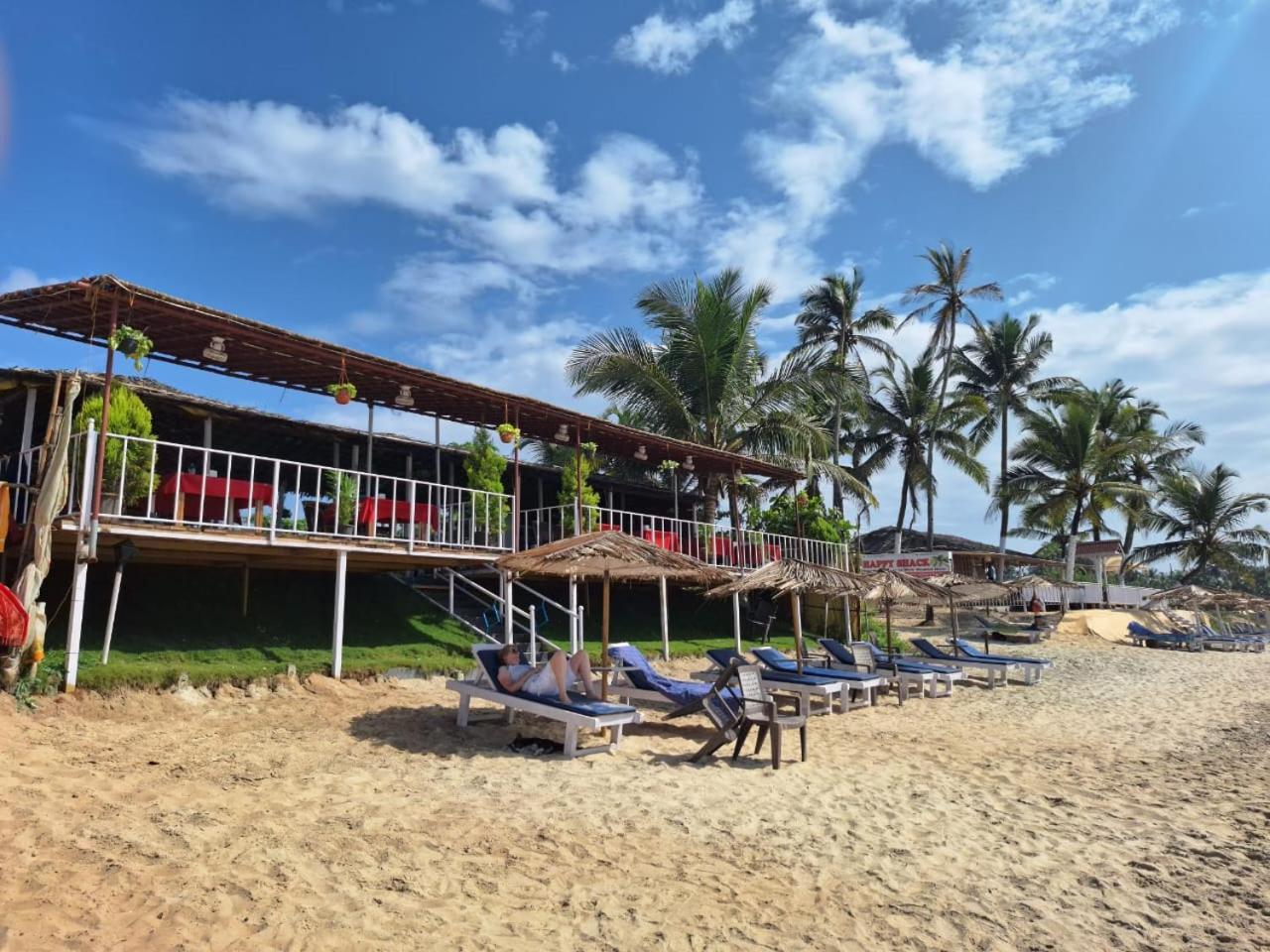 Happy Shack Beach And Wooden Huts Колва Экстерьер фото